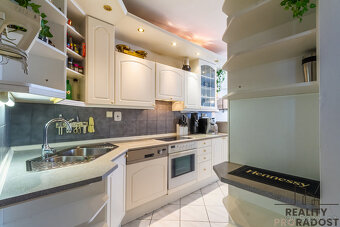 Prodej bytu 4+1/L/S 95 m², Praha 9 Vinoř - 14