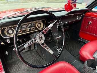 Ford Mustang Coupe/1965 - 14