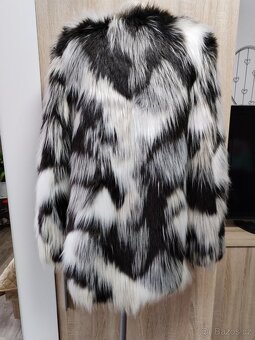 Kožíšková bunda kabátek S 36 značka F&F - 14