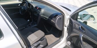 Škoda Octavia Kombi II 2,0 TDI - 16V - 103kw. STK do 11/2025 - 14