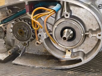 Motor Jawa 350 Pérák BEZ ČÍSLA kartery víko hlavy komunista - 14