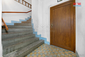 Prodej dvougeneračního rodinného domu, 630 m², obec Lovčice - 14