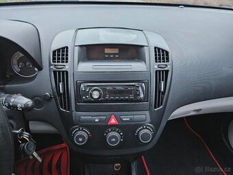 Kia Ceed,  1.4i 80kw, CZ původ  143tkm - 14