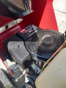 Prodám zahradní traktor Toro 13-32 XL - 14