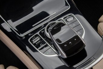 Mercedes-Benz GLC SUV 220d 4MATIC A/T - 14
