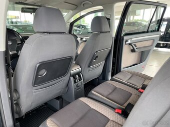 Volkswagen Touran CrossTouran 2.0TDI 7míst - 14