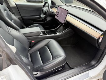 Tesla Model 3 - 14