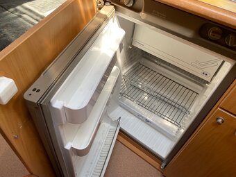 Obytný karavan Chateau Cantara 450 - 14