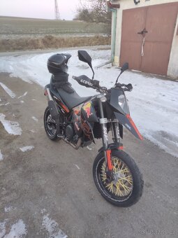 KTM 690 SM - 14