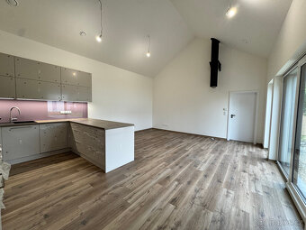 Pronájem, rodinný dům, 347 m2, Mohelnice - 14