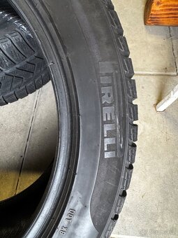 Zimní pneu Pirelii Stozero 245/45/18 - 14
