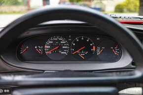 Porsche 944 Turbo - 14