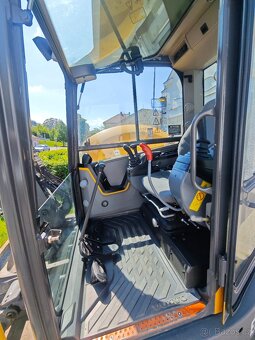 Pásový minibagr Volvo ECR 58D - 14
