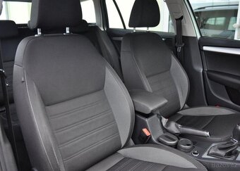 Škoda Octavia 1,6TDi DSG NAVI CARPLAY1 - 14