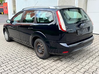 Ford focus liftovy model Motor 1.6 tdci Rok vyroby 2010 Naje - 14