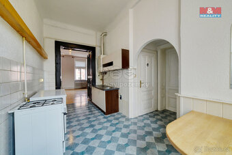 Prodej bytu 3+1, 90 m², Cheb, ul. Karlova - 14