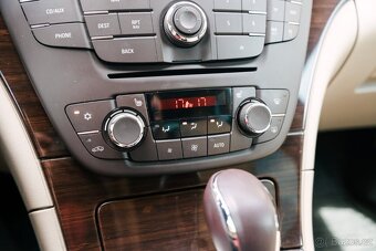 Opel Insignia 2.8 V6 Turbo ECOTEC Cosmo A/T - 14