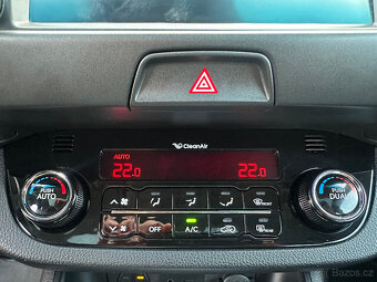 Kia Sportage 2.0CRDi 4x4/135kW/1MAJ/Výhřev - 14