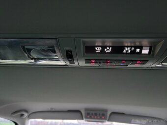 Volkswagen  Caravelle,  8 míst T6 sleva - 14