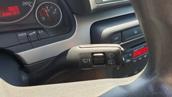 Garážovaná Audi A4 B7 Avant 1.6i - 14