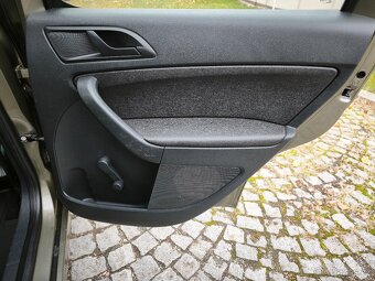 Škoda Yeti, 2.0 TDI, 4x4, nové v ČR, po 1. majiteli - 14