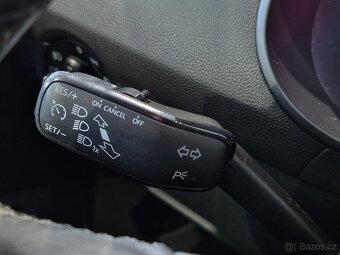 Škoda Octavia 3 1.2TSI 63KW Ambition Výhřev Park. senzory - 14