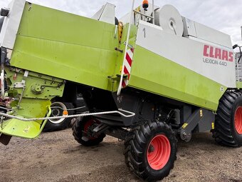 Kombajn Claas Lexion 440  heder V660  RV 2002 - 14