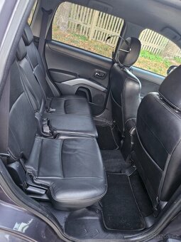 MITSUBISHI OUTLANDER 2.0DI-D 4WD//103KW//4X4//NAVI//XENON - 14