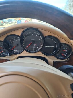 Porsche Panamera 4 - 14