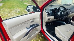 Mitsubishi Outlander 4x4 7miest - 14