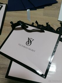 Tašky a krabice LV, MK, Chanel, Victoria Secret - 14