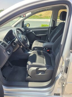 Volkswagen Touran - 14