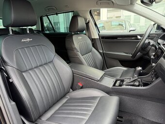 Škoda Superb 3 Combi 1.5TSI 110kW DSG Laurin&Klement Matrix - 14