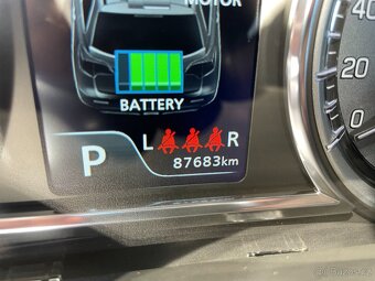 Suzuki Vitara 1,5 Premium 6AGS 4x4 Hybrid - 14