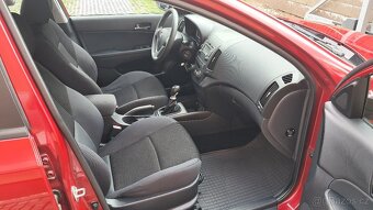 Hyundai i30, 1.4i / 80KW TRIKOLOR ČR - 14