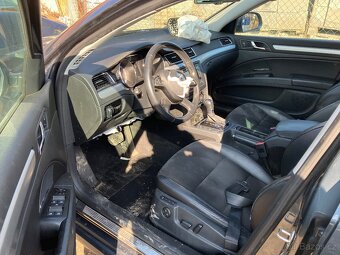 ŠKODA SUPERB II COMBI  2.0TDI 103KW DSG-2014 ELEGANCE - 14