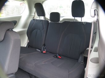Chrysler Pacifica, 3.6 V6 - odpočet DPH, 8.míst - 14