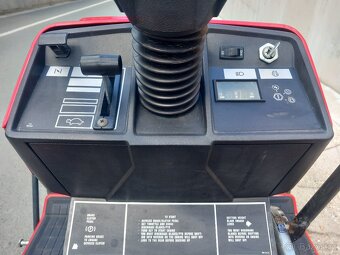 Prodám zahradní traktor MTD 12.5/76 - 14