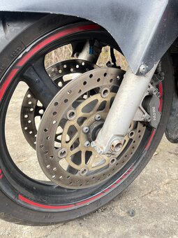 Honda CBR 600f4 - 14