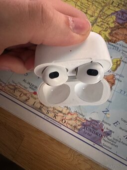 Apple iPhone 11 Pro 64GB Silver + Apple AirPods 3 - 14