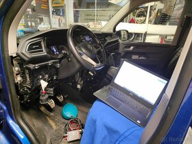 Profesionální rozšíření WEBASTA na voze VW T6.1 - 14
