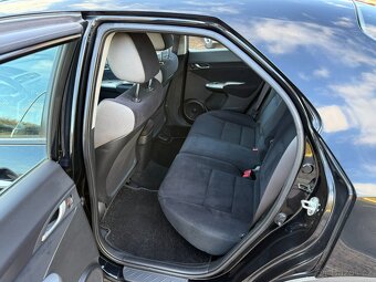 HONDA CIVIC VIII 1.8 i-VTEC 103kW AUTOMAT-12/2006-116.120KM- - 14