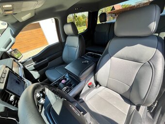 Predám Ford F-150 F150 Lightning 2024 - 14