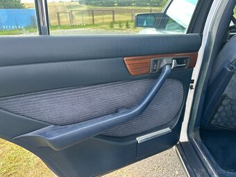Mercedes Benz W126 260SE - 14