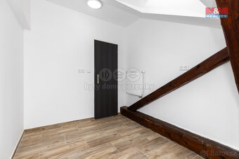 Pronájem bytu 3+1, 80 m², Pardubice, ul. Dašická - 14