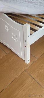 Dětská  bila postel s hvězdičkama s šuplíkem - 14