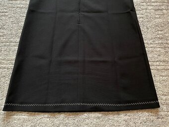 Nové dámské pouzdrové šaty Six Friends - 14