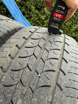 Prodám letní pneu Barum Vanis 2 215/65 R16 C - 14