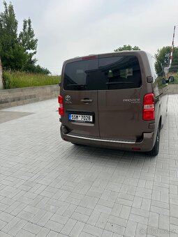 Proace Verso 2.0 D4-D Business paket, 8 míst - 14