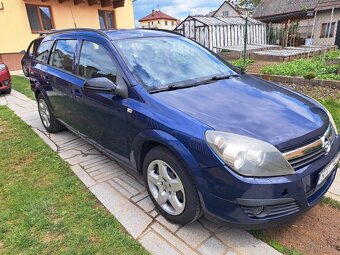 Opel Astra H combi - 14